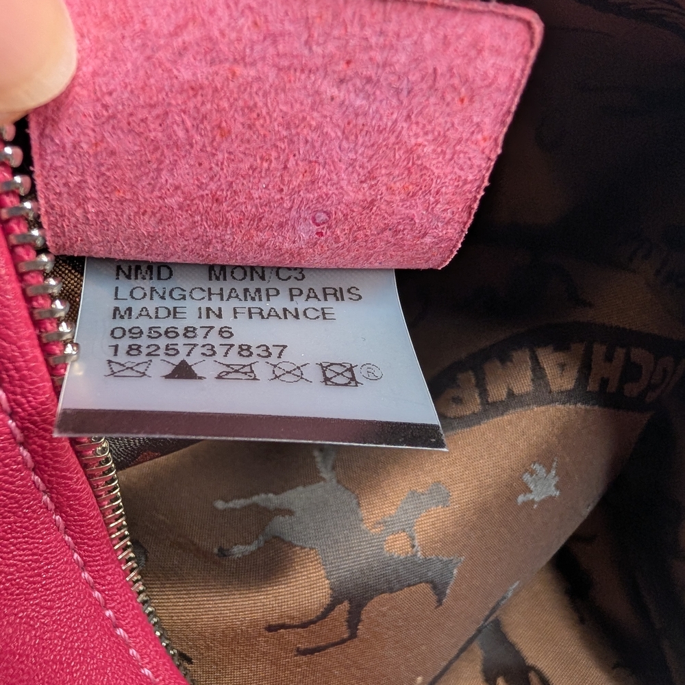 Authentic Longchamp Pink 🩷 Leather Pouch - Near New Condition - Picture 7 of 10